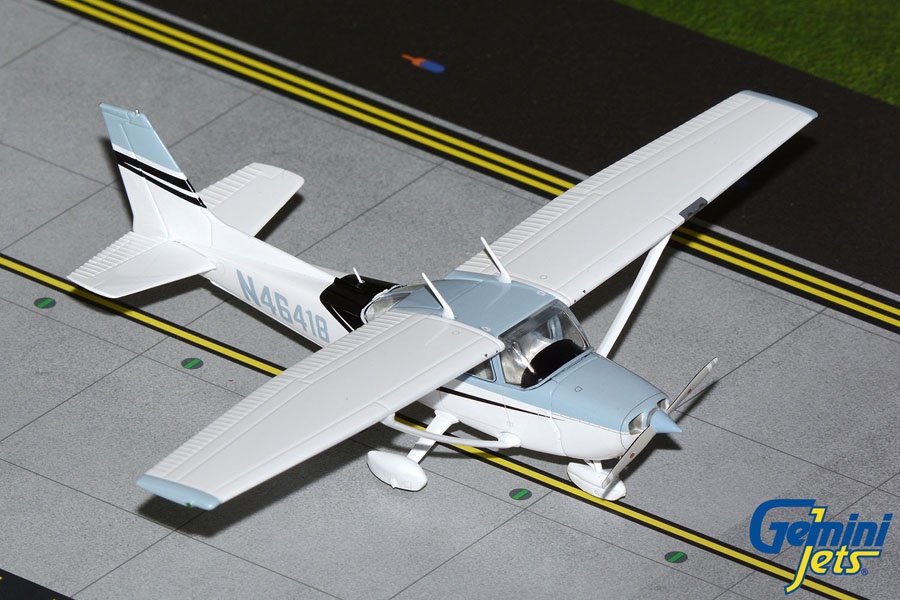 Cessna 172M Skyhawk Sporty's Aviation N46418