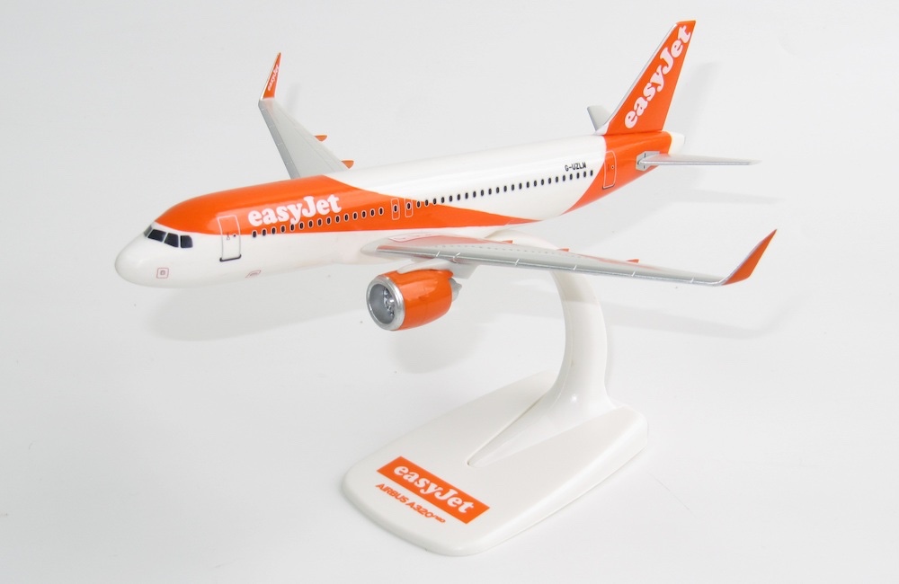 Airbus A320neo Easyjet G-UZLM