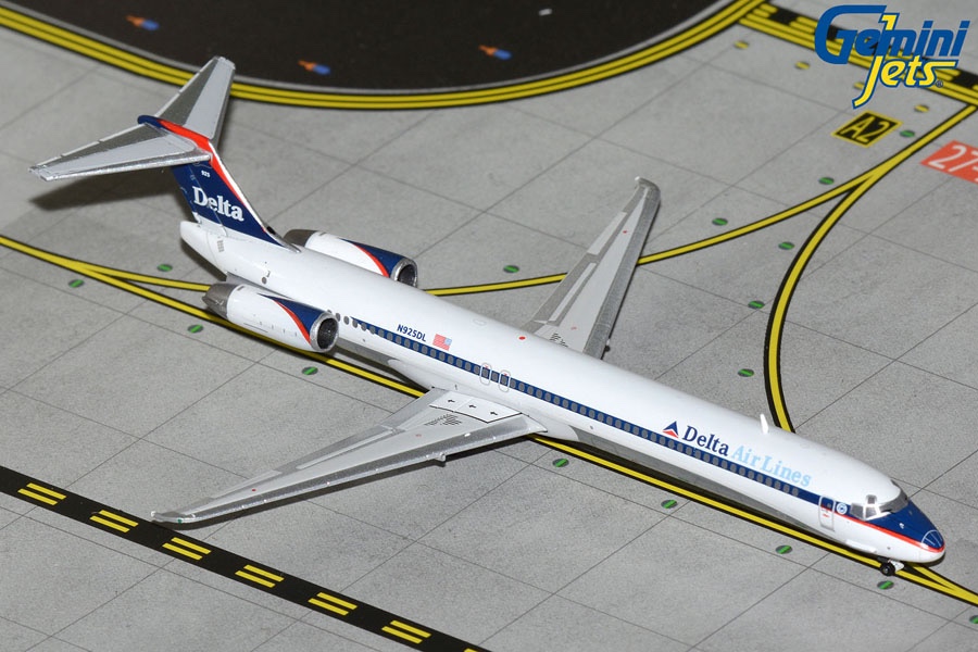 McDonnell Douglas MD88 Delta Air Lines N925DL Interim Livery