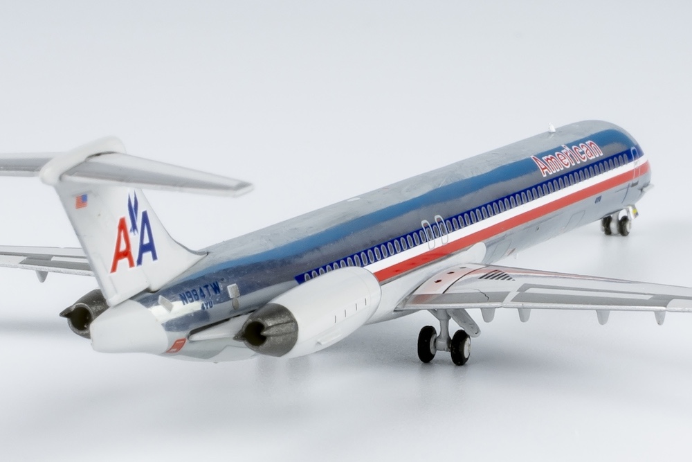 ng_models_83003_mcdonnell_douglas_md83_american_airlines_spirit_of_long_beach_n984tw_x7f_203141_4