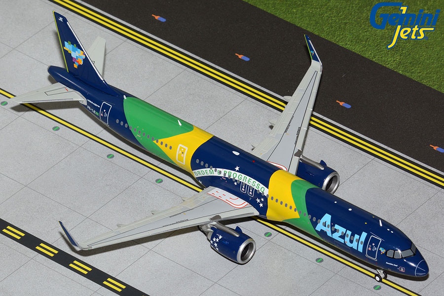 Airbus A321neo Azul Linhas Aéreas PR-YJE Brazilian flag livery