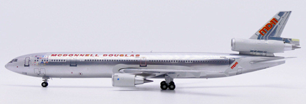 jc-wings-lh2484-mcdonnell-douglas-md-11-house-color-polished-n111md-x23-221656_0