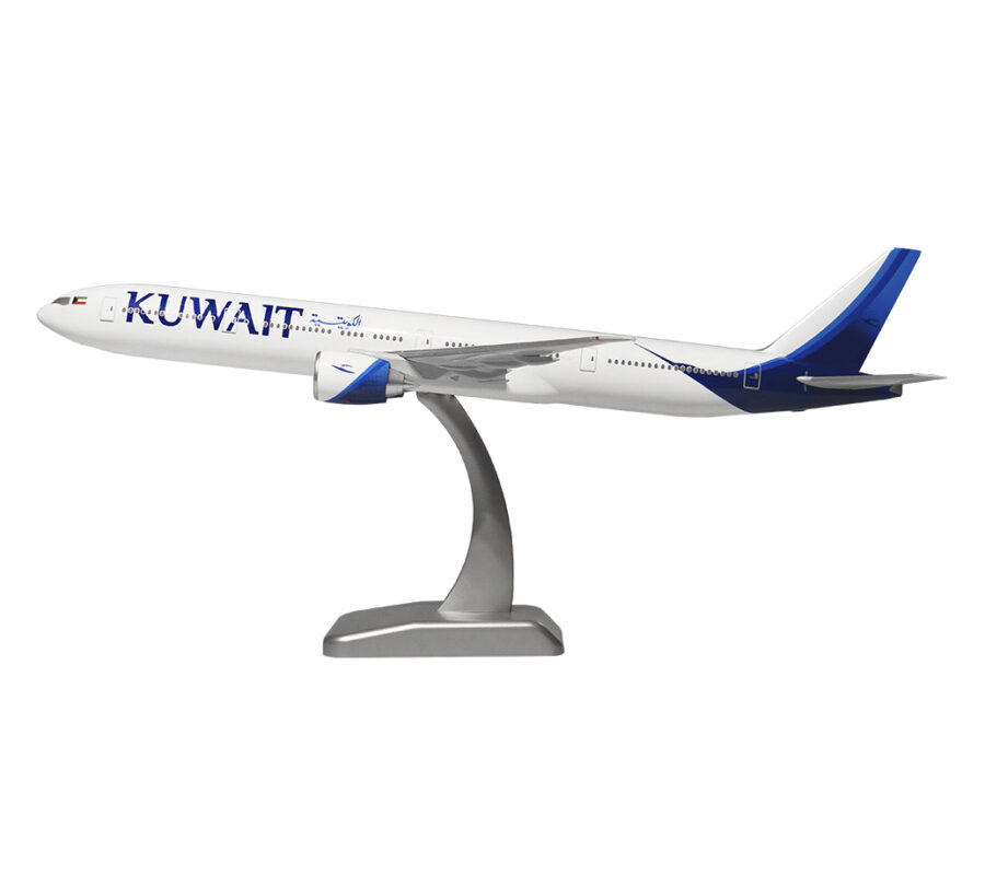 Boeing 777-300ER Kuwait Airways 9K-AOC including landing gear