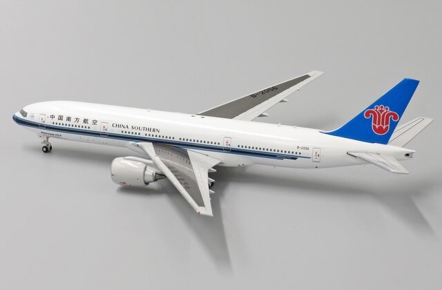 Boeing 777-200ER China Southern B-2056 With Antenna