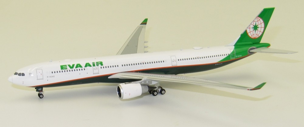 Airbus A330-300 Eva Air B-16340