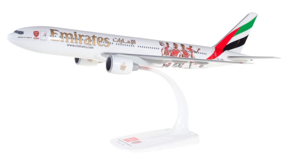 Boeing 777-200LR Emirates "Arsenal London" A6-EWJ