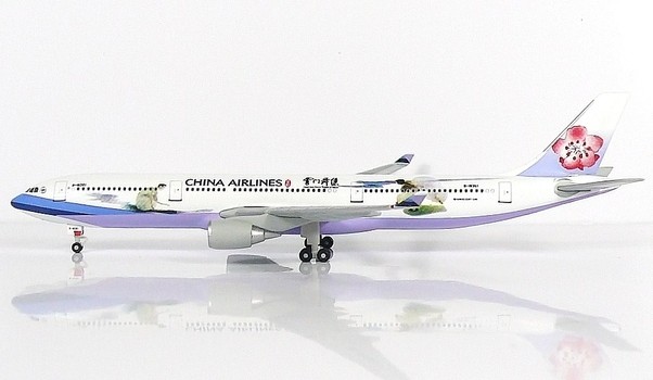 Airbus A330-300 China Airlines B-18361