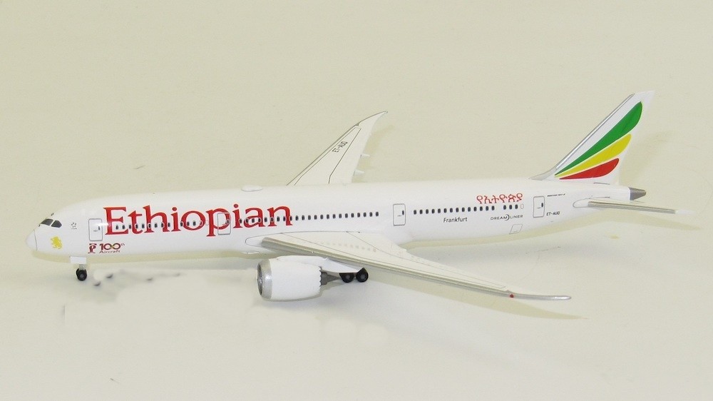Boeing 787-9 Dreamliner Ethiopian Airlines "100th aircraft" ET-AUQ