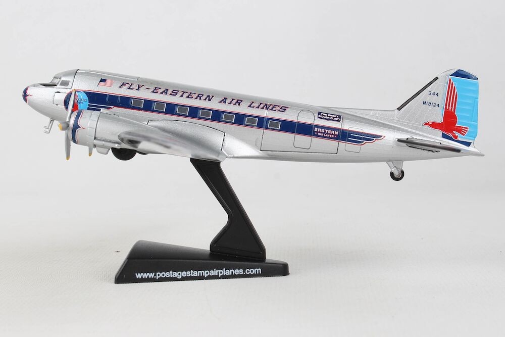 Douglas DC-3 Fly Eastern Air Lines N18124