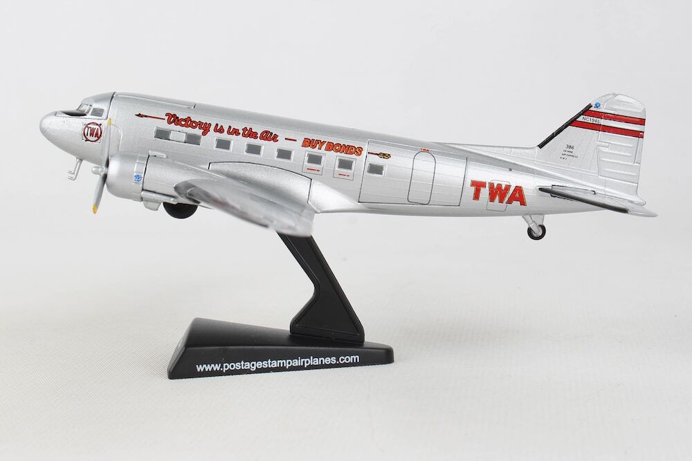 Douglas DC-3 TWA Trans World Airlines 'Victory is in the air - Buy bonds' NC1945