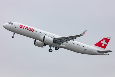 Airbus A321neo Swiss HB-JPA With Antenna