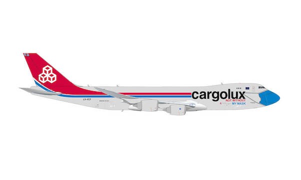 Boeing 747-8F Cargolux Not without my mask LX-VCF