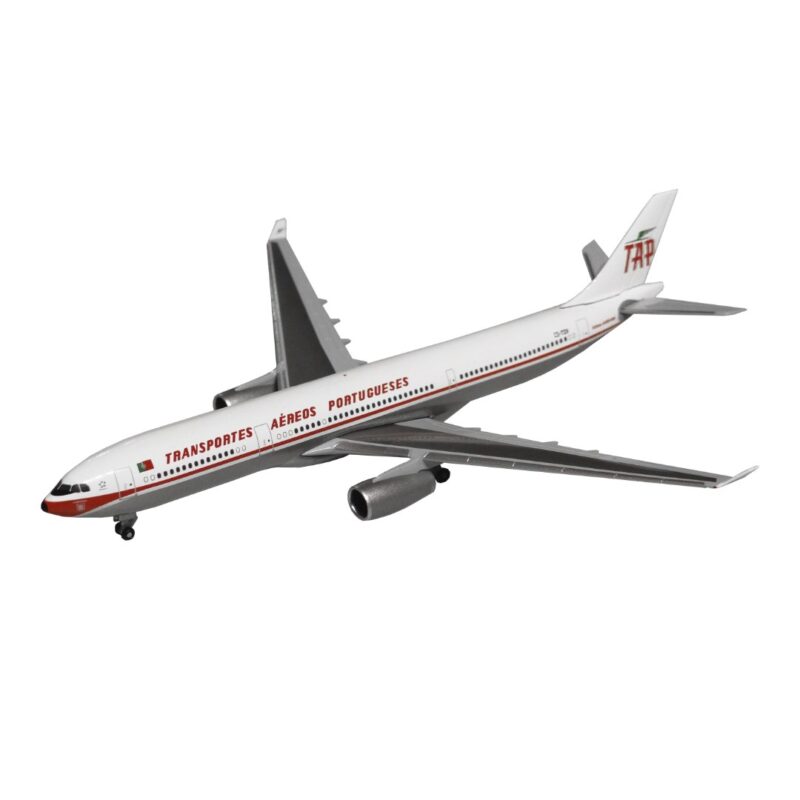 Airbus A330-300 TAP Retrojet CS-TOV