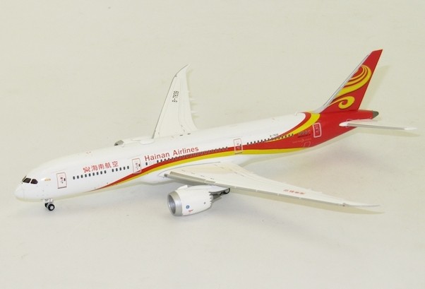 Boeing 787-9 Dreamliner Hainan Airlines B-7839 with antenna