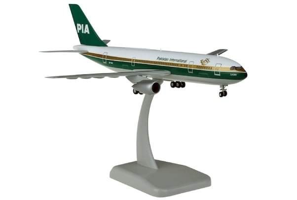 Airbus A300-B4 PIA Pakistan International AP-BAZ