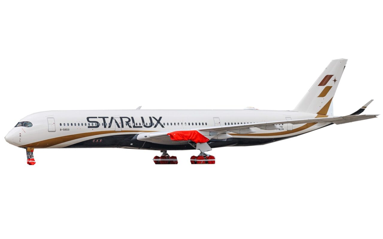 Airbus A350-900XWB Starlux B-58501