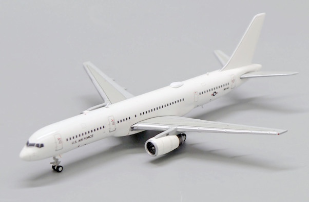 Boeing 757-200 / C-32B USAF 99-6143