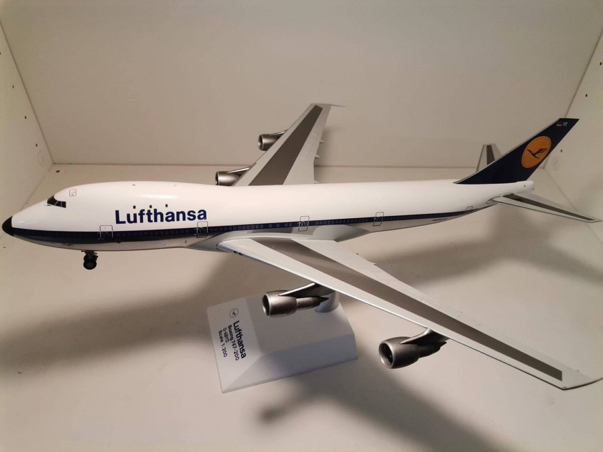 Boeing 747-200 Lufthansa "50th anniversary of 747-200 Introduction" D-ABYD "Baden-Württemberg"