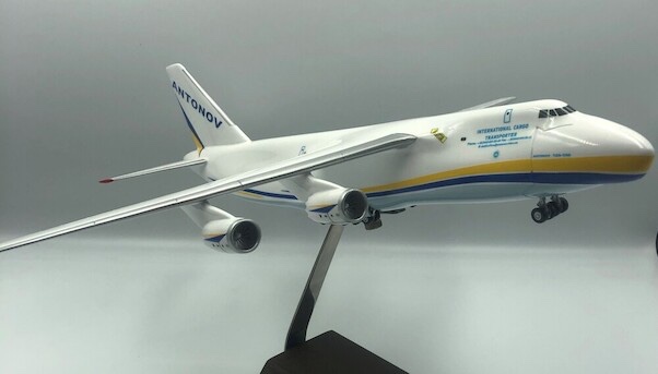 Antonov An124-100M-150 Antonov Airlines (Antonov Design Bureau) UR-82008
