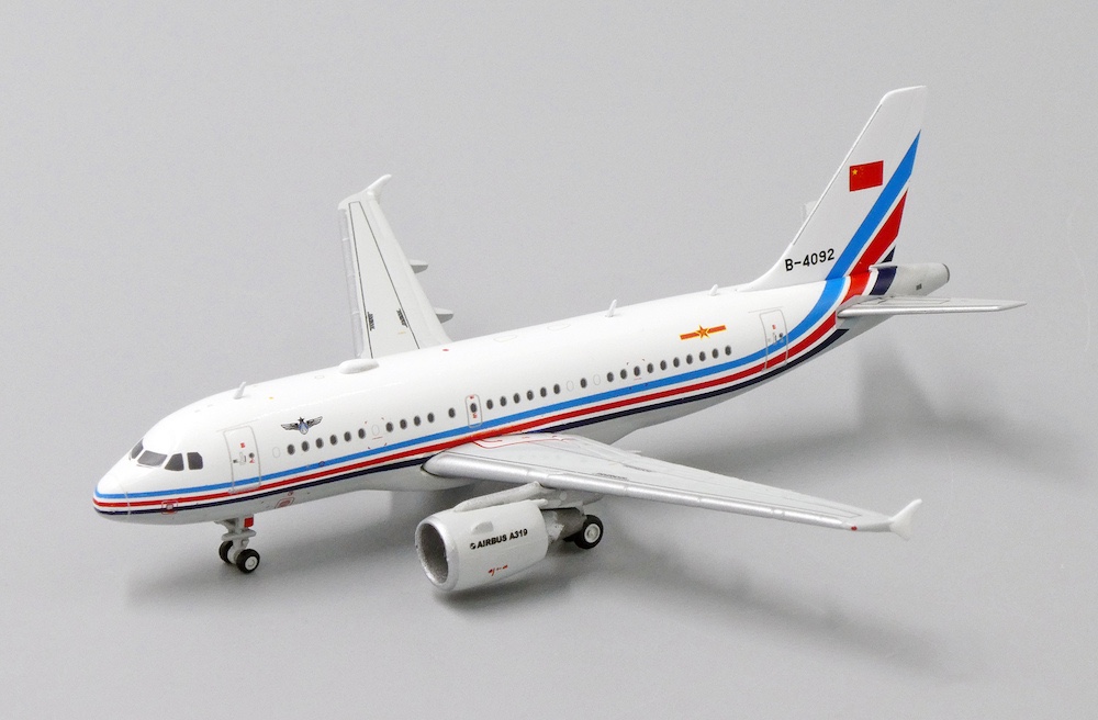 Airbus A319 China Air Force B-4092