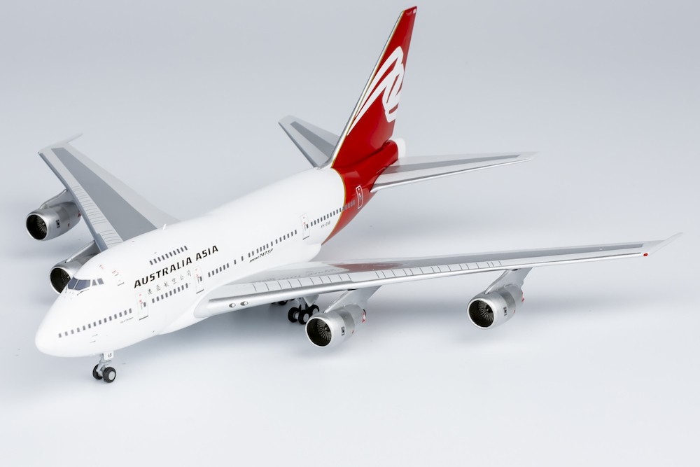 Boeing 747SP Australia Asia VH-EAB "City of Traralgon"