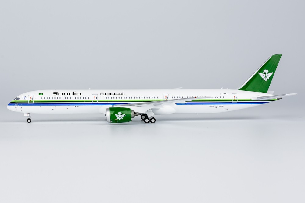 ng_models_56023_boeing_787_10_dreamliner_saudi_arabian_airlines_hz_ar32_retro_cs_xa1_197961_1