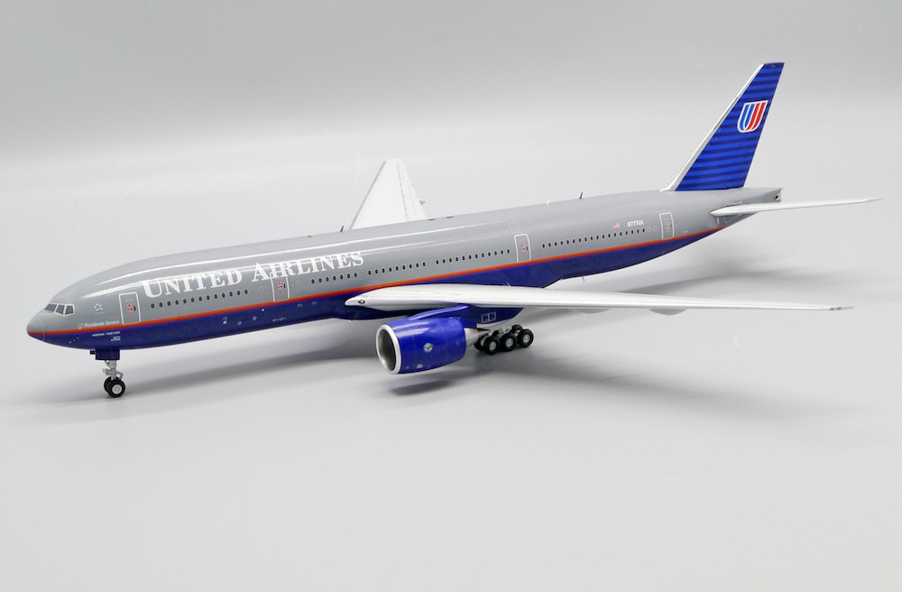 Boeing 777-200 United Airlines "Battleship" N777UA First Commercial Flight of 777