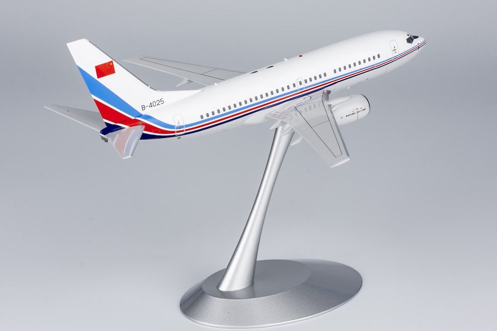 ng_models_05001_boeing_737_700_pla_air_force_b_4025_xdb_199963_4