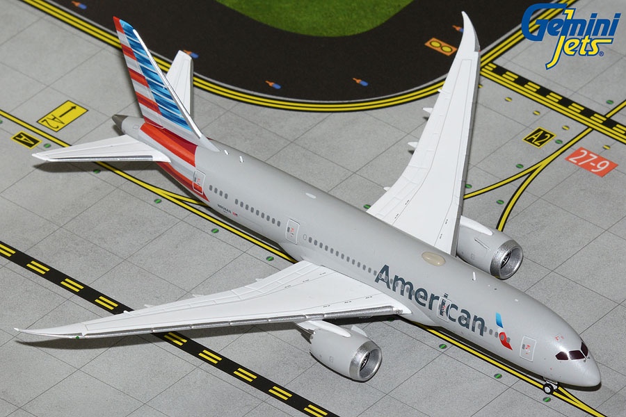Boeing 787-8 Dreamliner American Airlines N808AN