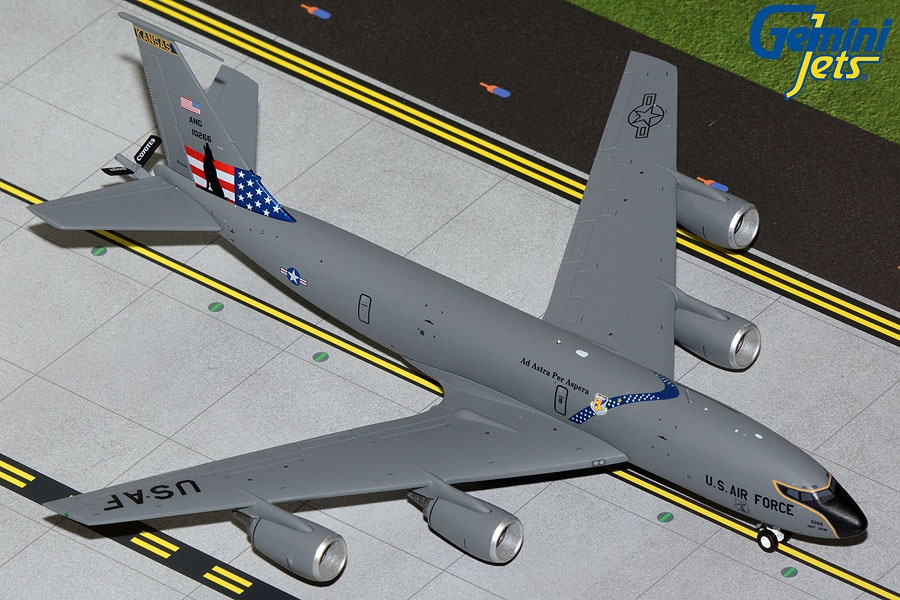Boeing KC135 Stratotanker USAF "Kansas ANG" 61-0266