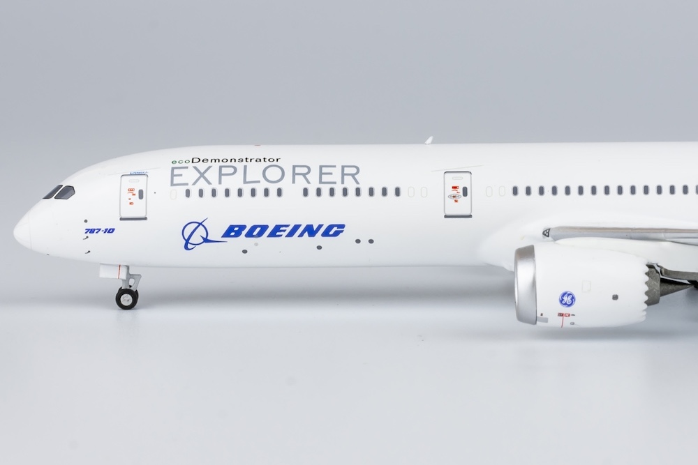 ng_models_56025_boeing_787_10_dreamliner_boeing_house_colours_n8290v_demonstrator_explorer_x97_197962_2