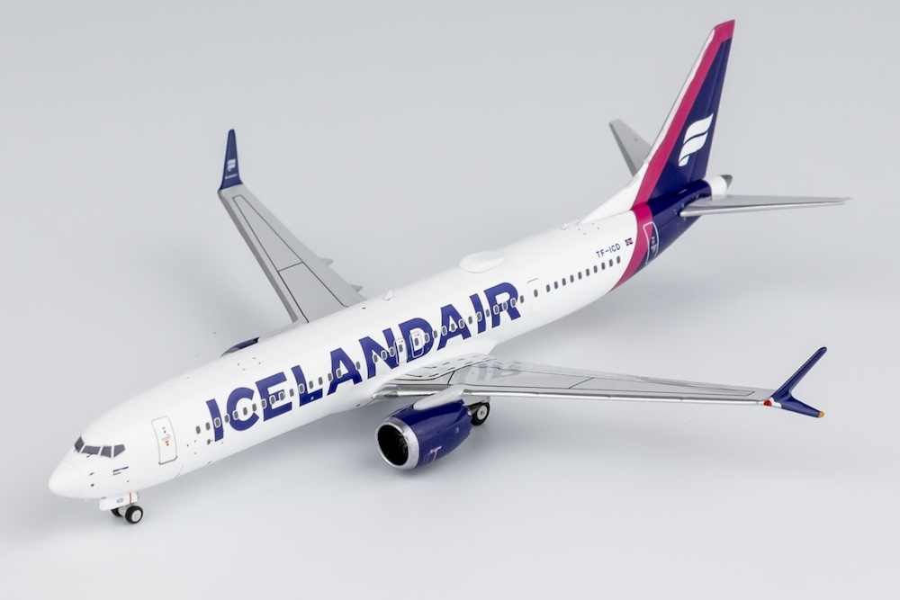 Boeing 737 MAX 9 Icelandair TF-ICD