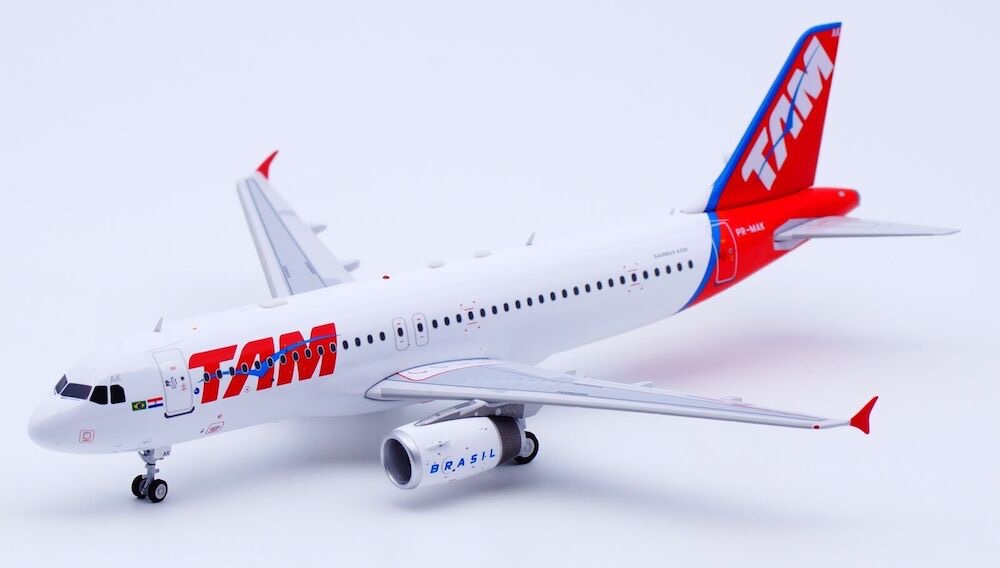 Airbus A320-232 TAM PR-MAK RM32202 Airbus A320-232