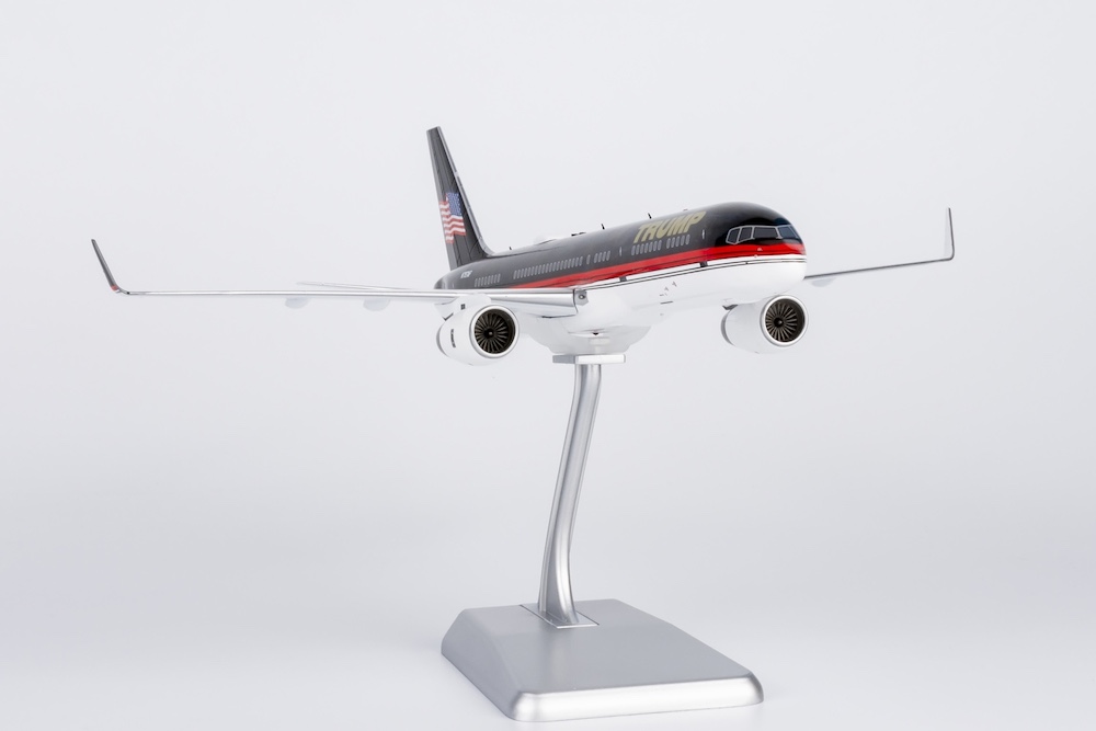 ng_models_42037_boeing_757_200_trump_force_one__the_trump_organization_n757af_x86_204196_5