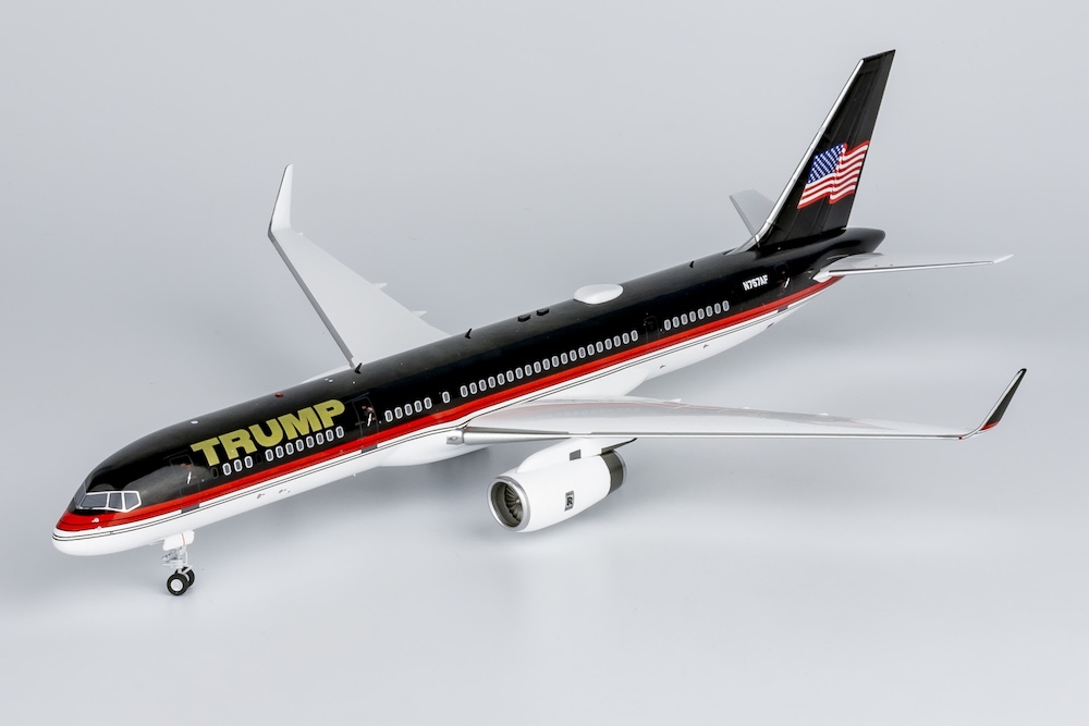 Boeing 757-200 Trump Force One / The Trump Organization N757AF