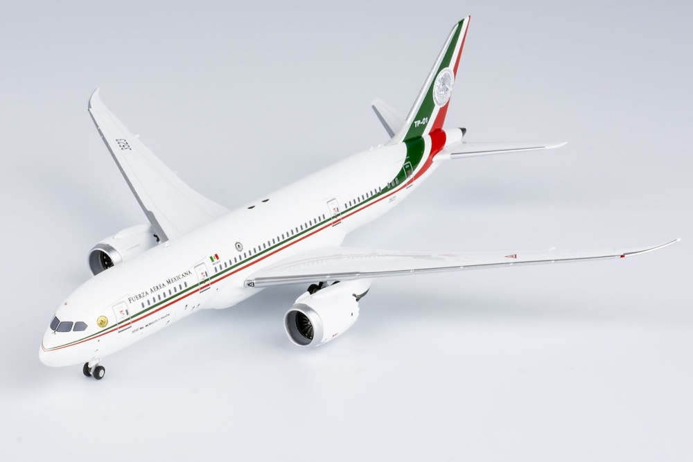 Boeing 787-9 Dreamliner Mexican Air Force TP-01