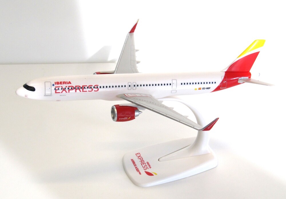 Airbus A321neo Iberia Express EC-NGP