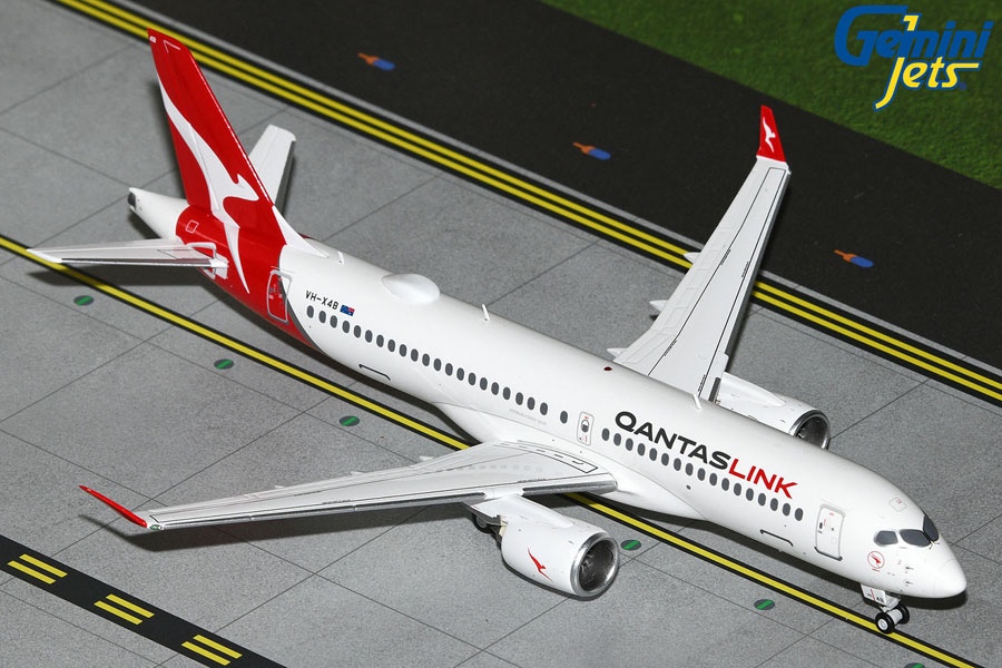 Airbus A220-300 QantasLink / National Jet Systems VH-X4B