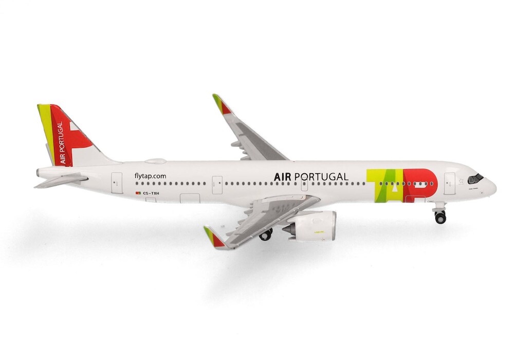 Airbus A321neo TAP Air Portugal CS-TXH "Pedro Teixeira"