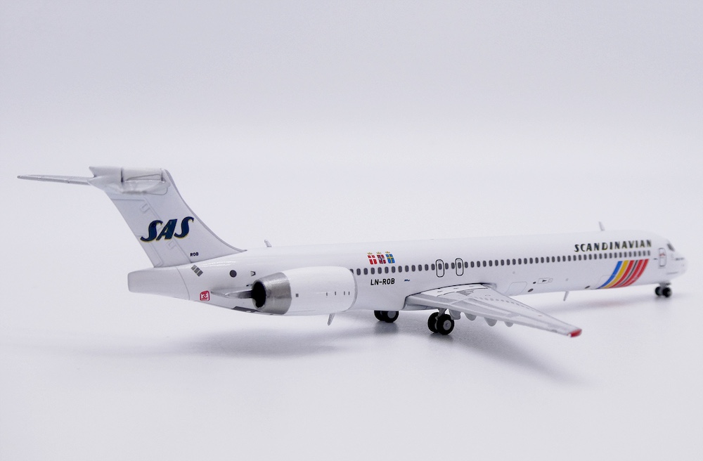 jc_wings_lh4394_mcdonnell_douglas_md90_sas_scandinavian_airlines_ln_rob_xf7_208399_5