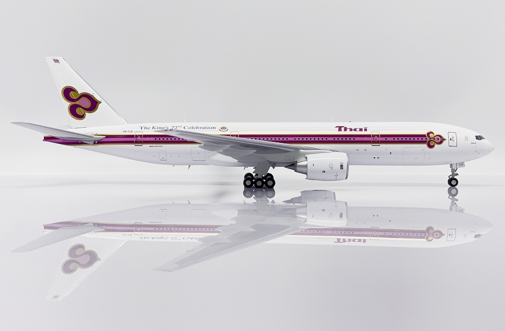 jc_wings_xx20056_boeing_777_200_thai_airways_the_kings_72nd_celebration_hs_tjg_x72_208379_5