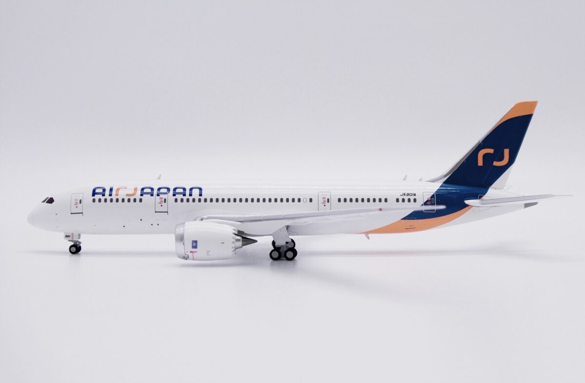 Air Japan Boeing 787-8 JA801A
