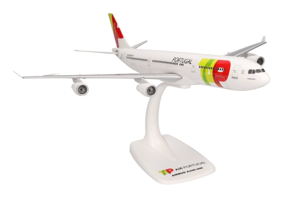 herpa_wings_614528_airbus_a340_300_tap_air_portugal_d_joo_de_castro_cs_tob_xc4_210758_4