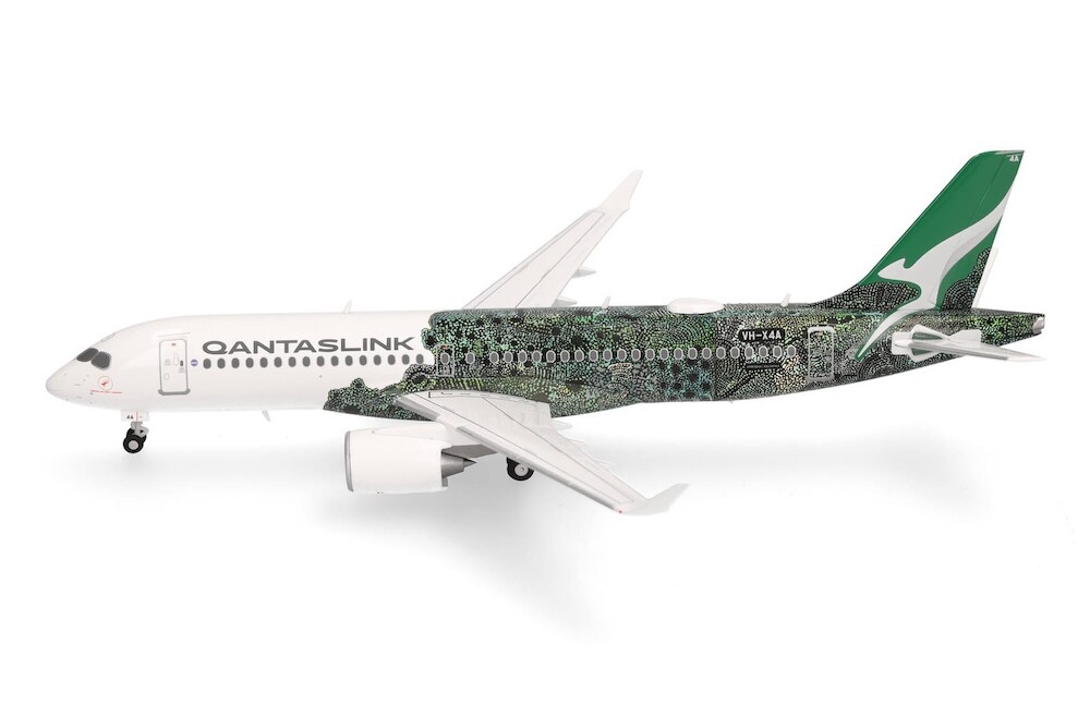 herpa_wings_573351_airbus_a220_300_qantaslink_flying_art_series__minyma_k_t_vh_x4h_x1a_207388_2